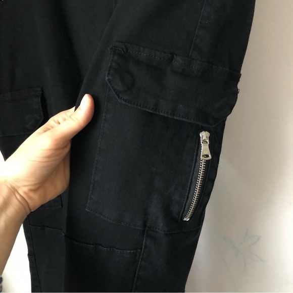 BLANK NYC Women’s Black Cotton Denim Cropped Cargo Pants Zipped Hems Size 29 - Picture 6 of 10